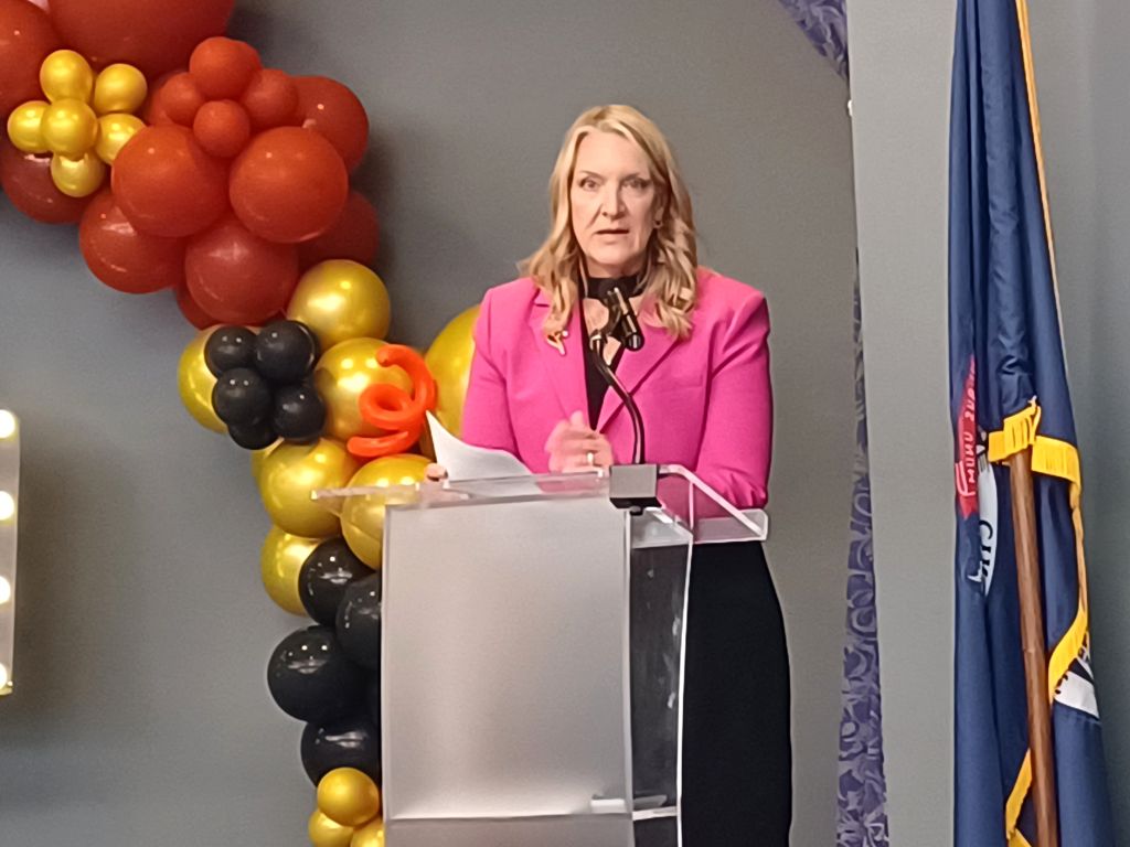 Deborah Mayer Gives Keynote Address At Kick Off Dinner